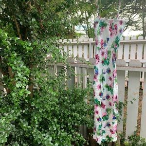 Papaya white floral pantsuit 🤍